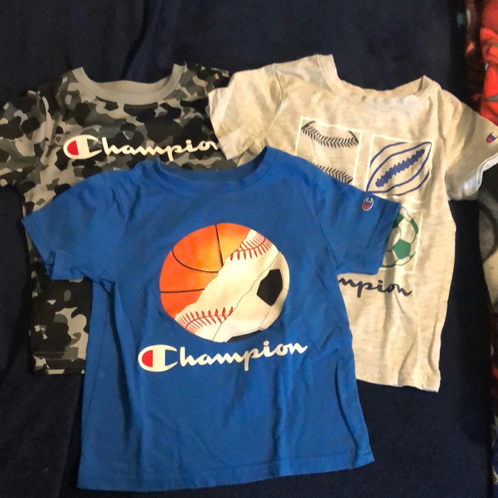 Boy 4T champion short sleeve shirts
